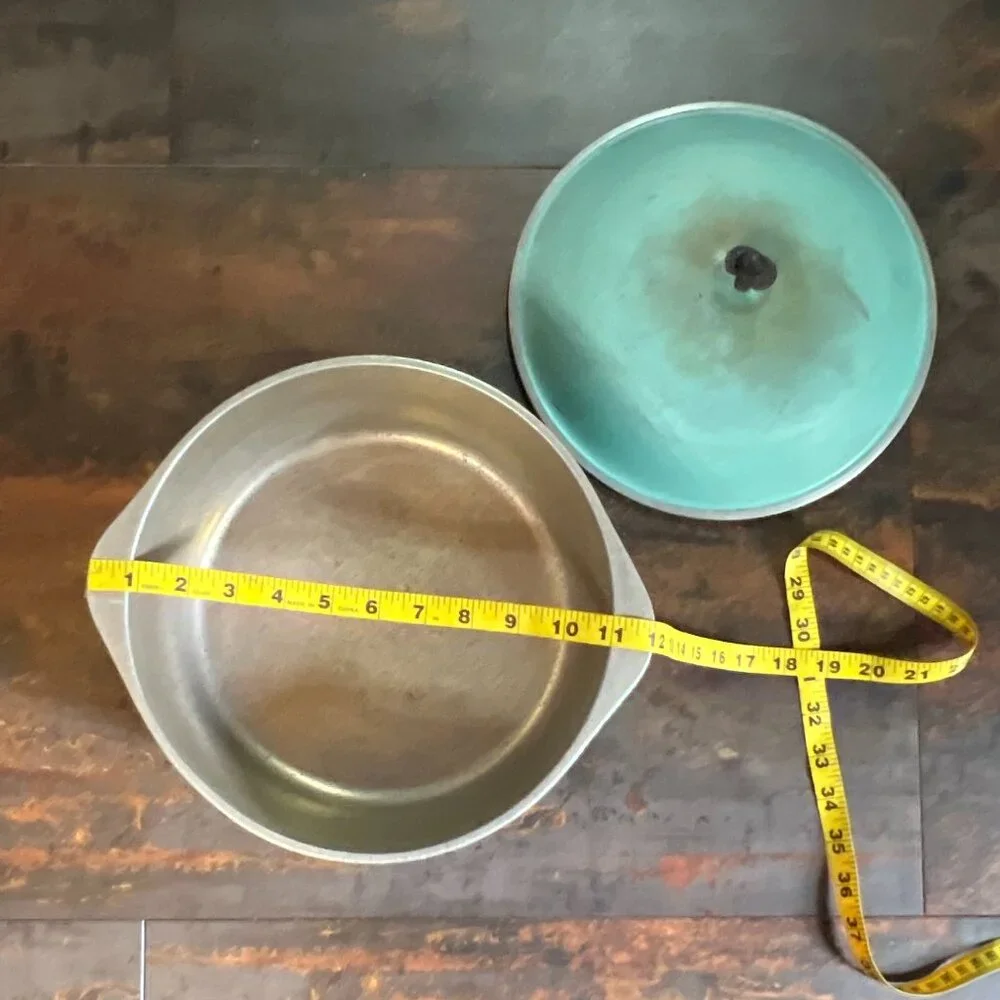 Antique Vintage Club Aluminum Turquoise 4-Quart Dutch Oven Stock Pot Pan